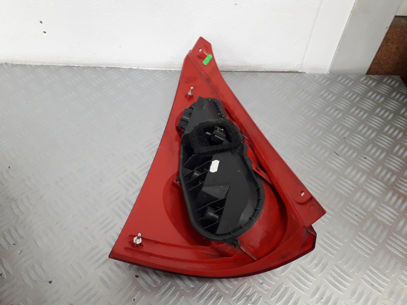 Fanale posteriore principale destro (luci) PEUGEOT 107 PHASE 1 Diésel - 1