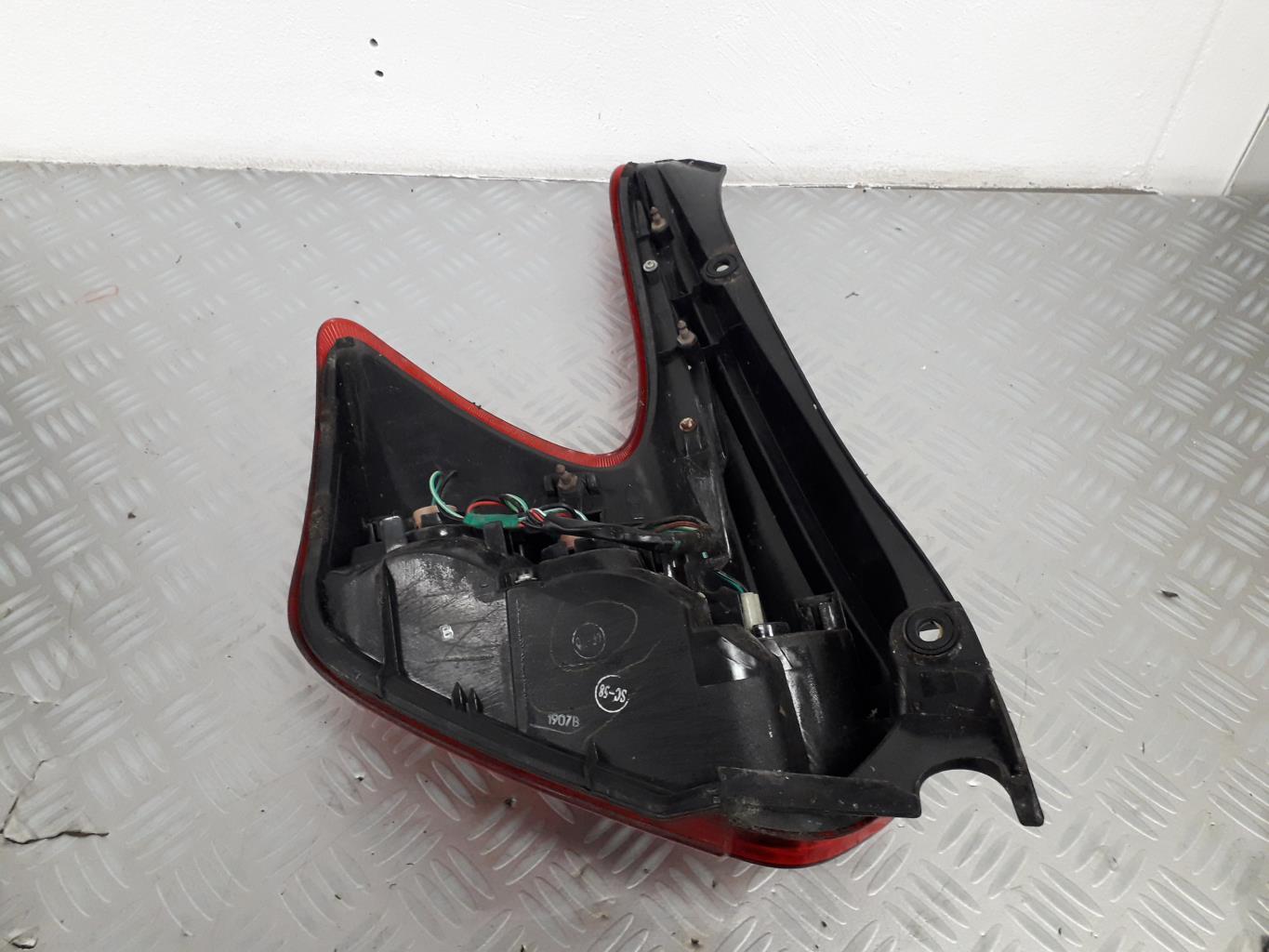 Fanale posteriore principale destro (luci) NISSAN JUKE 1 PHASE 1 Diésel - 1