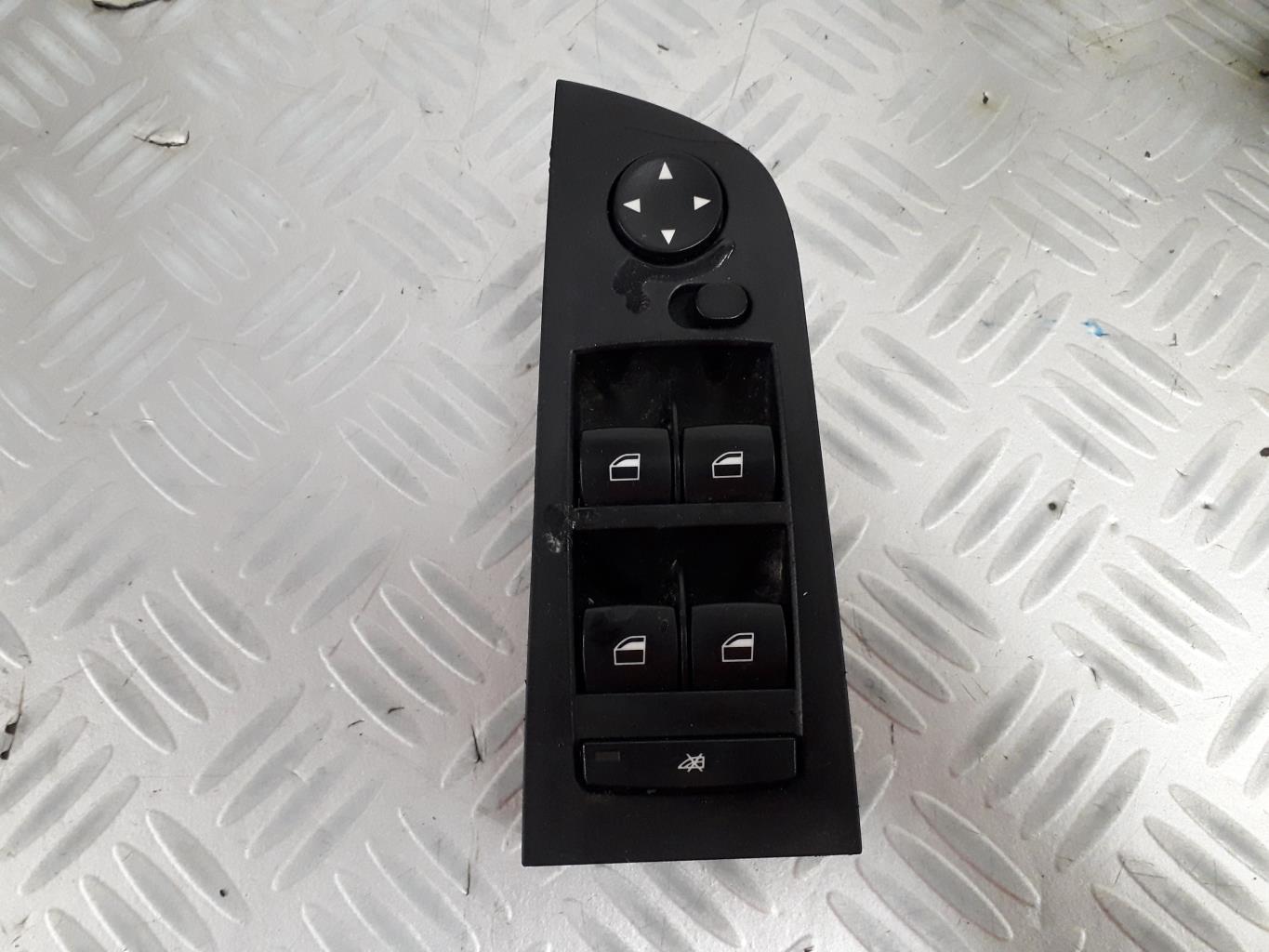Bouton/Interrupteur BMW SERIE 3 E90 PHASE 1 Diesel - 1
