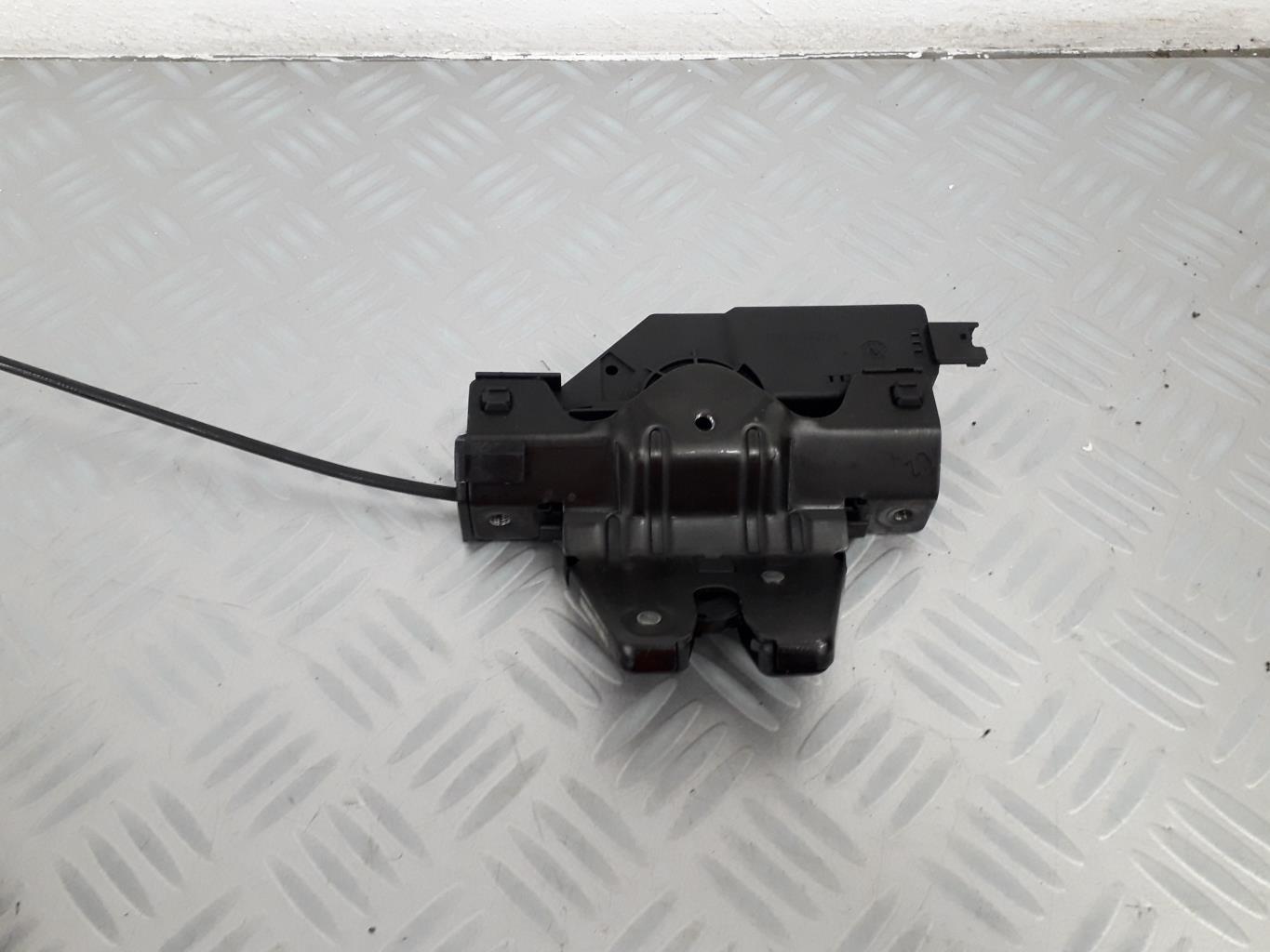 Serrure de coffre BMW SERIE 3 E90 PHASE 1 Diesel - 1