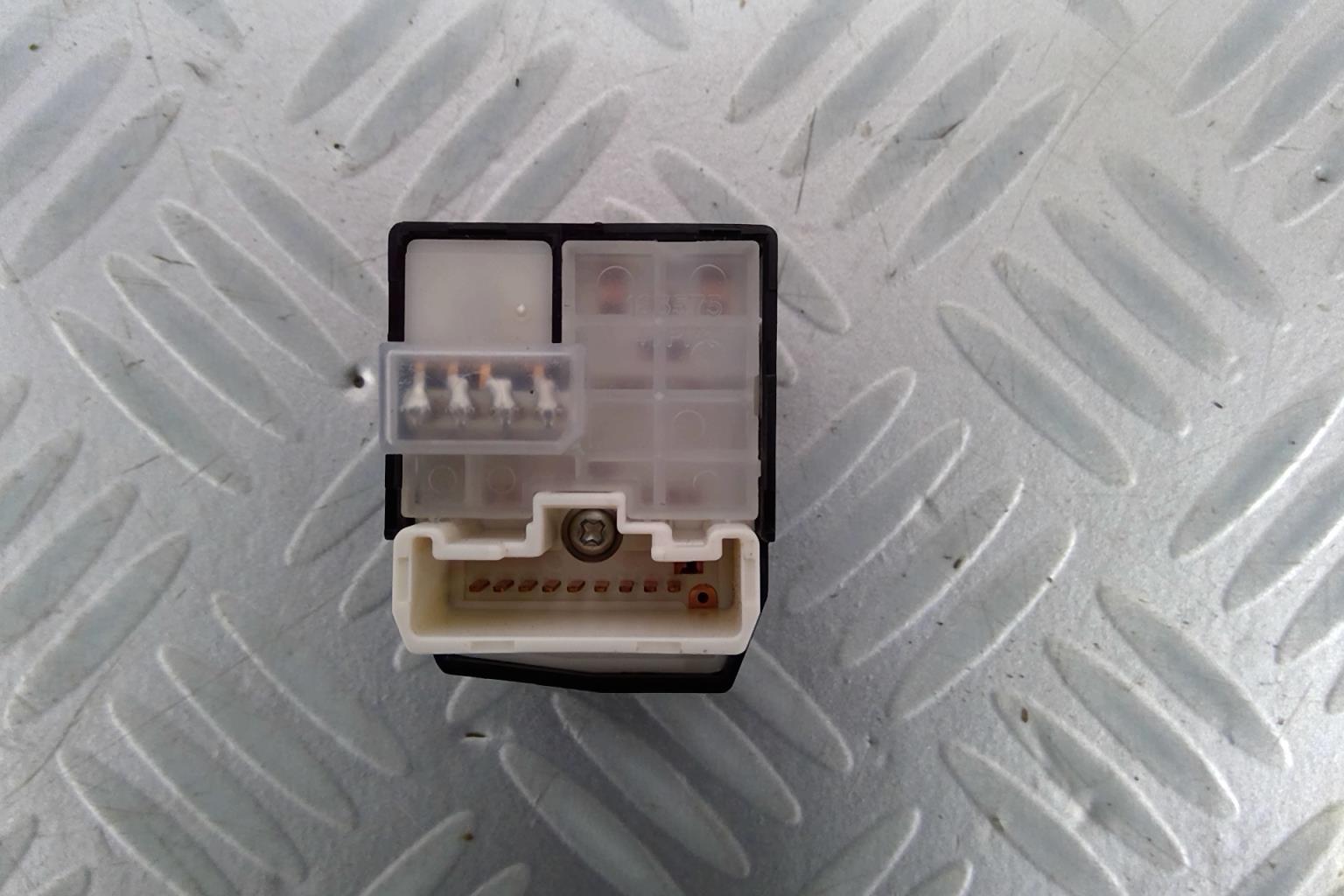 Commande retroviseurs LEXUS IS 2 PHASE 1 Diesel - 1