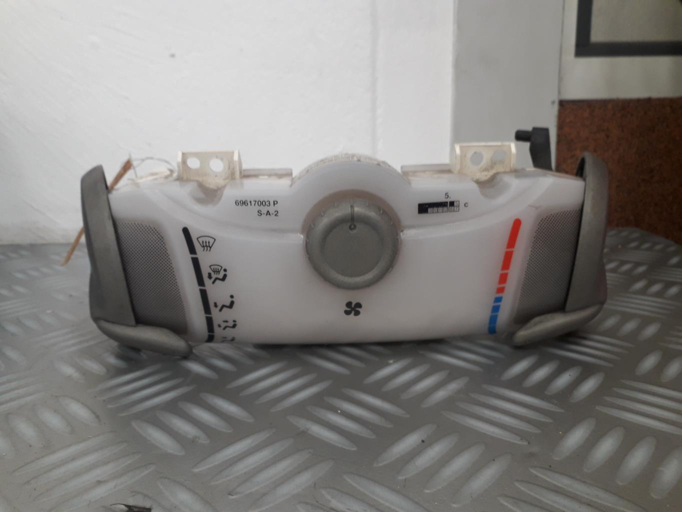 Commande chauffage CITROEN C1 1 PHASE 1 Essence - 1