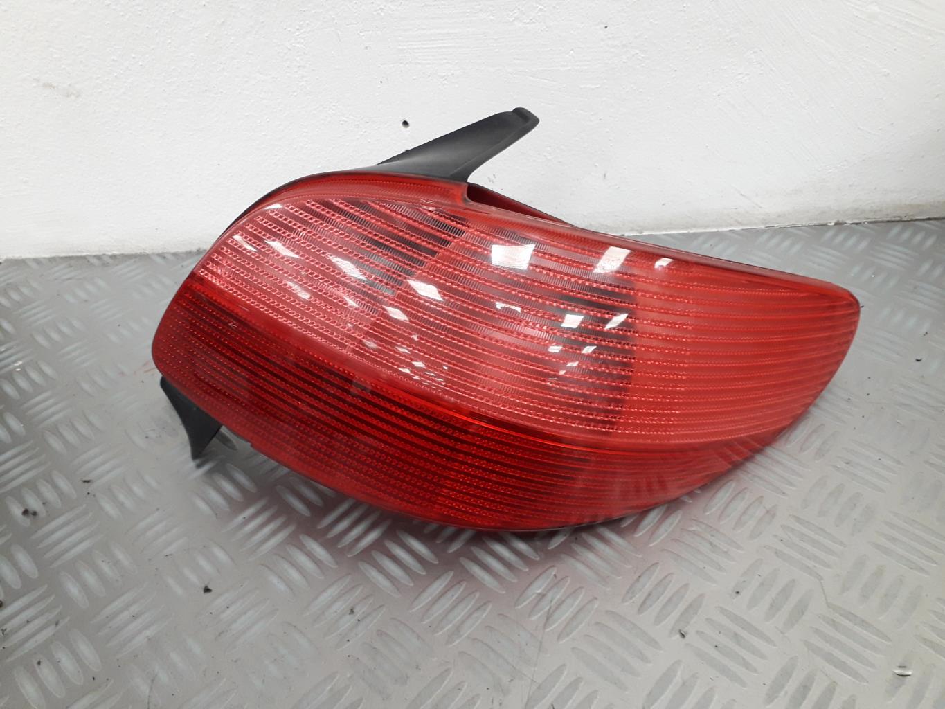 Fanale posteriore principale destro (luci) PEUGEOT 206 PHASE 1 Gasolina - 1
