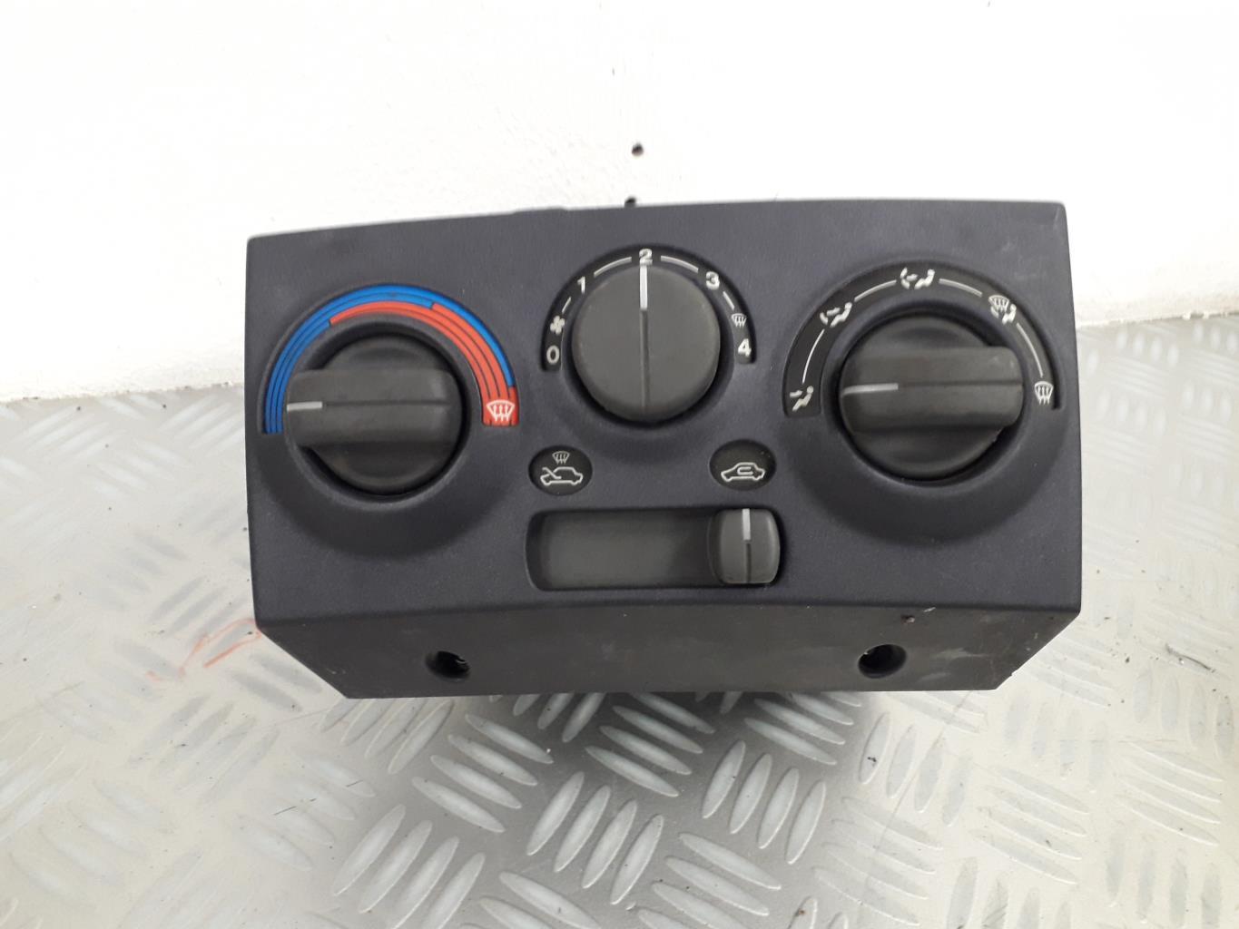 Commande chauffage FIAT GRANDE PUNTO Essence - 1