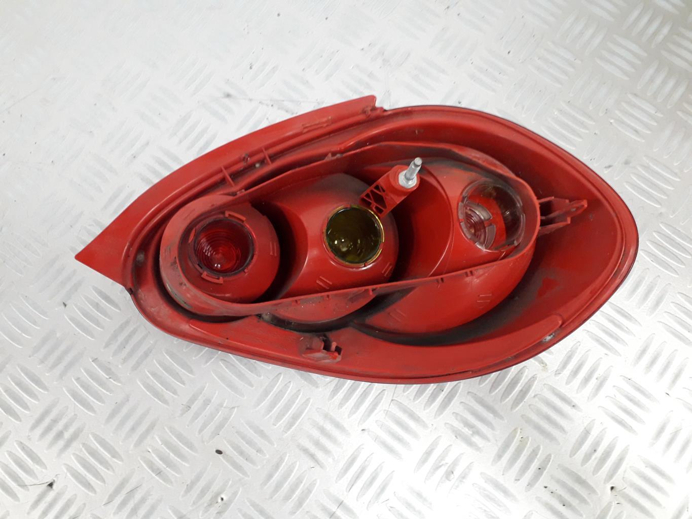 Fanale posteriore principale destro (luci) TOYOTA AYGO 1 PHASE 1 Gasolina - 1