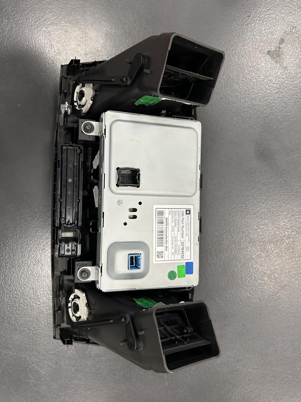 Ecran GPS OPEL INSIGNIA 1  - 1