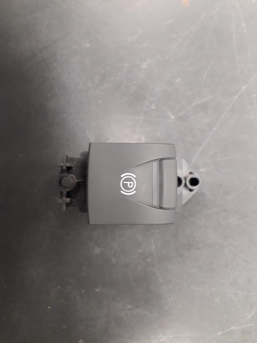 Bouton/Interrupteur RENAULT MEGANE 3 PHASE 3 BREAK Diesel - 1