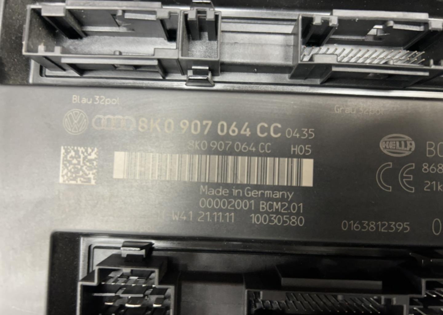 Module électronique AUDI A4 3 PHASE 1  - 1