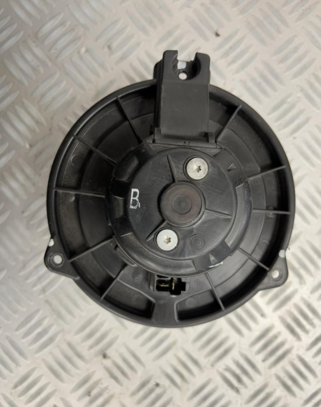 Pulseur d'air TOYOTA COROLLA VERSO 2 PHASE 1 Diesel - 1