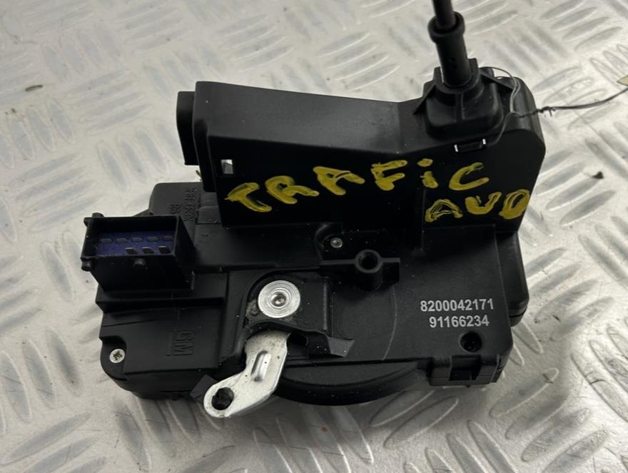 Serrure avant droit RENAULT TRAFIC 2 PHASE 1 Diesel - 1