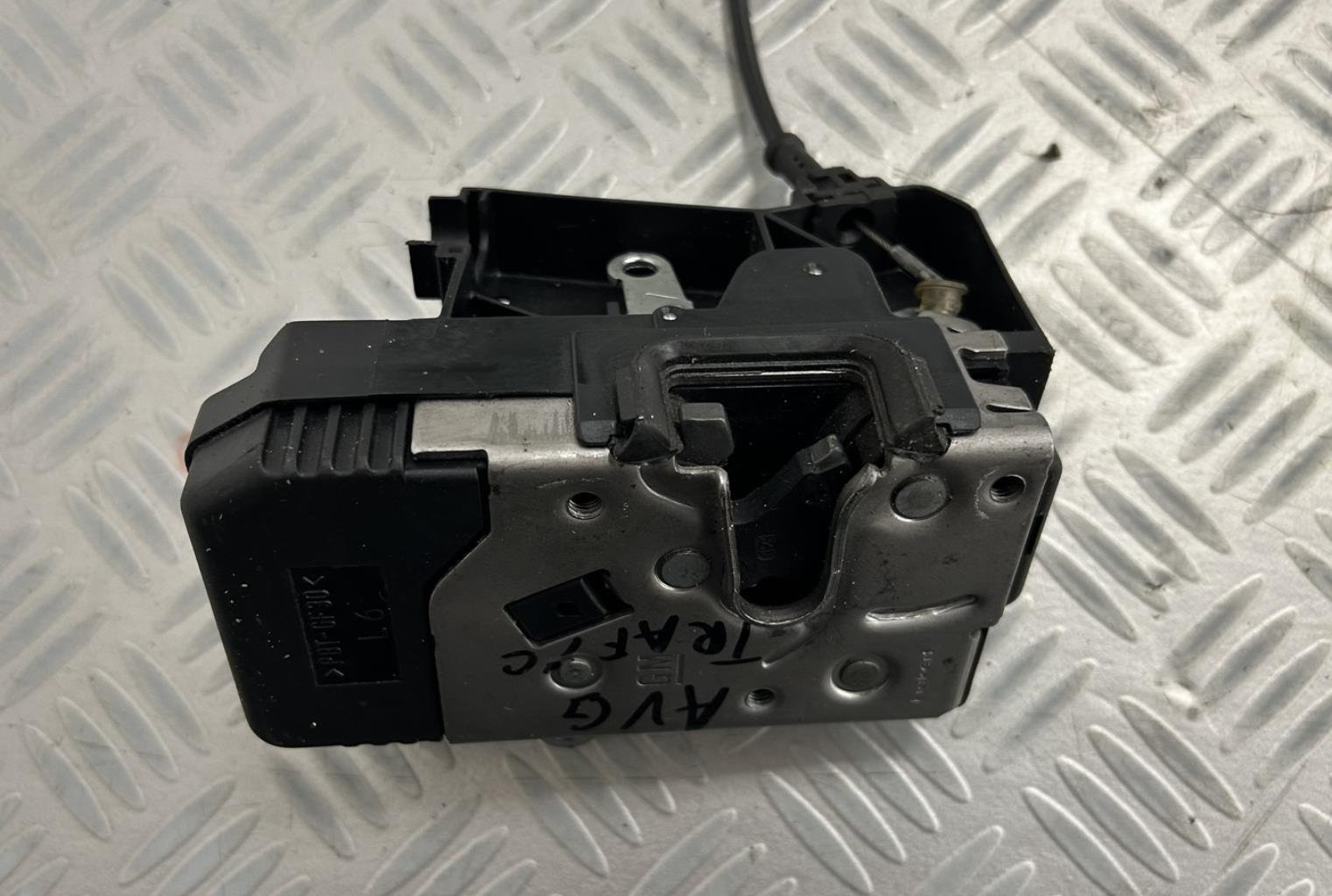 Serrure avant gauche RENAULT TRAFIC 2 PHASE 1 Diesel - 1