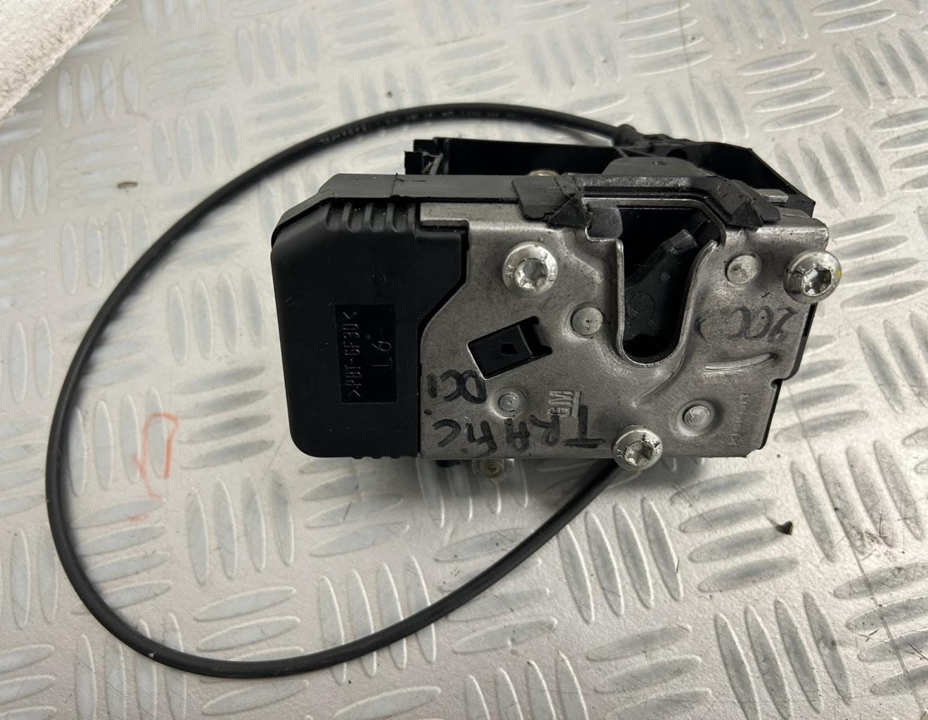 Serrure avant gauche RENAULT TRAFIC 2 PHASE 1 Diesel - 1