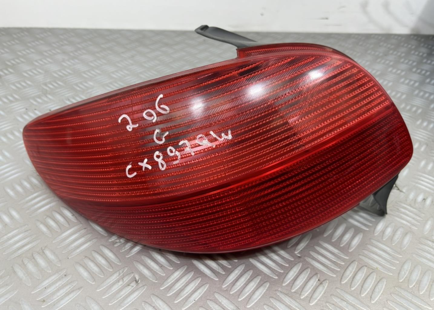 Fanale posteriore principale sinistro (luci) PEUGEOT 206 PHASE 1 Diésel - 1