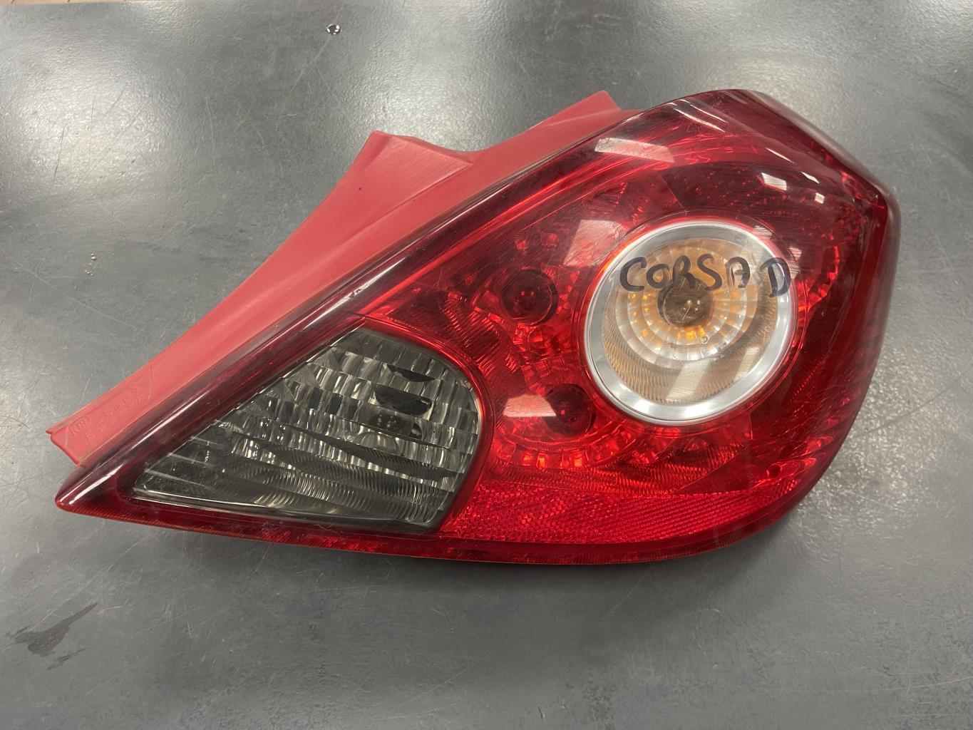 Fanale posteriore principale destro (luci) OPEL CORSA D PHASE 1 Diésel - 1