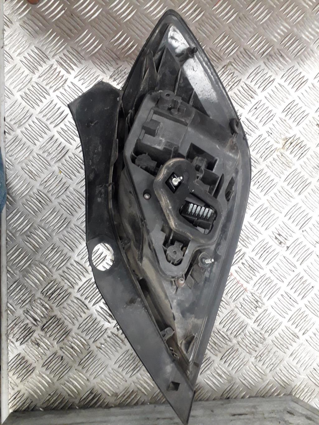 Fanale posteriore principale destro (luci) OPEL ASTRA H PHASE 1 Diésel - 1