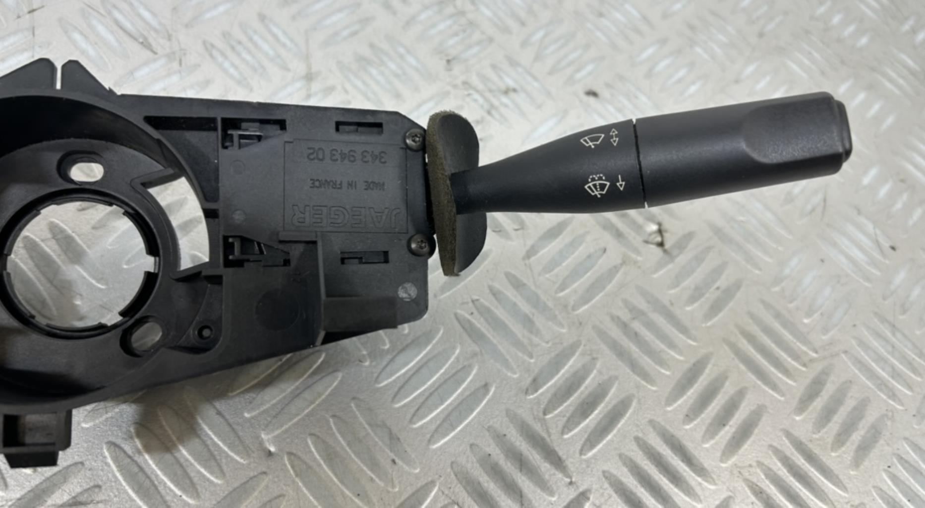Support commodo (commutateur) PEUGEOT 206 PHASE 2 Essence - 1