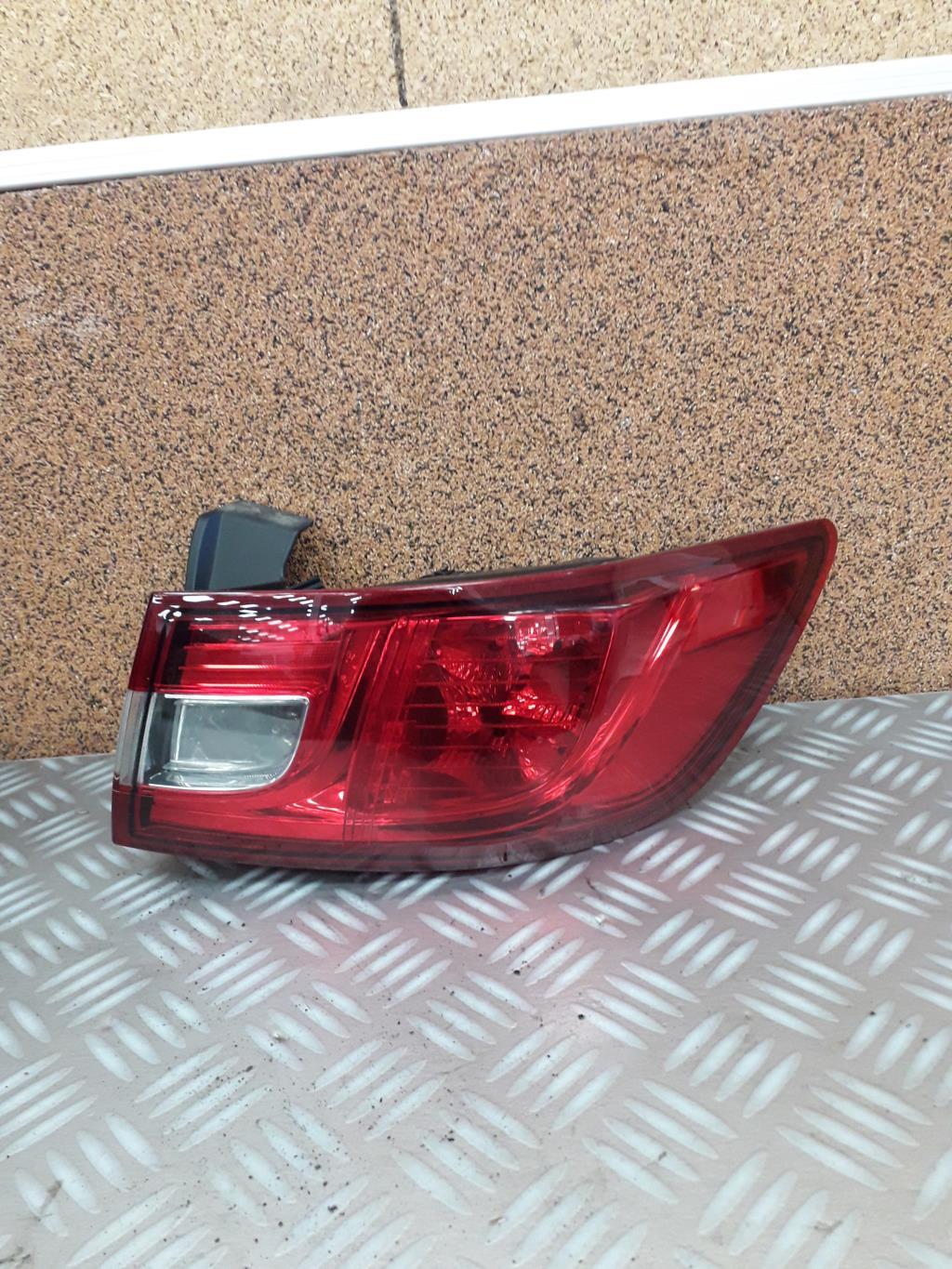 Fanale posteriore principale destro (luci) RENAULT CLIO 4 PHASE 1 Diésel - 1