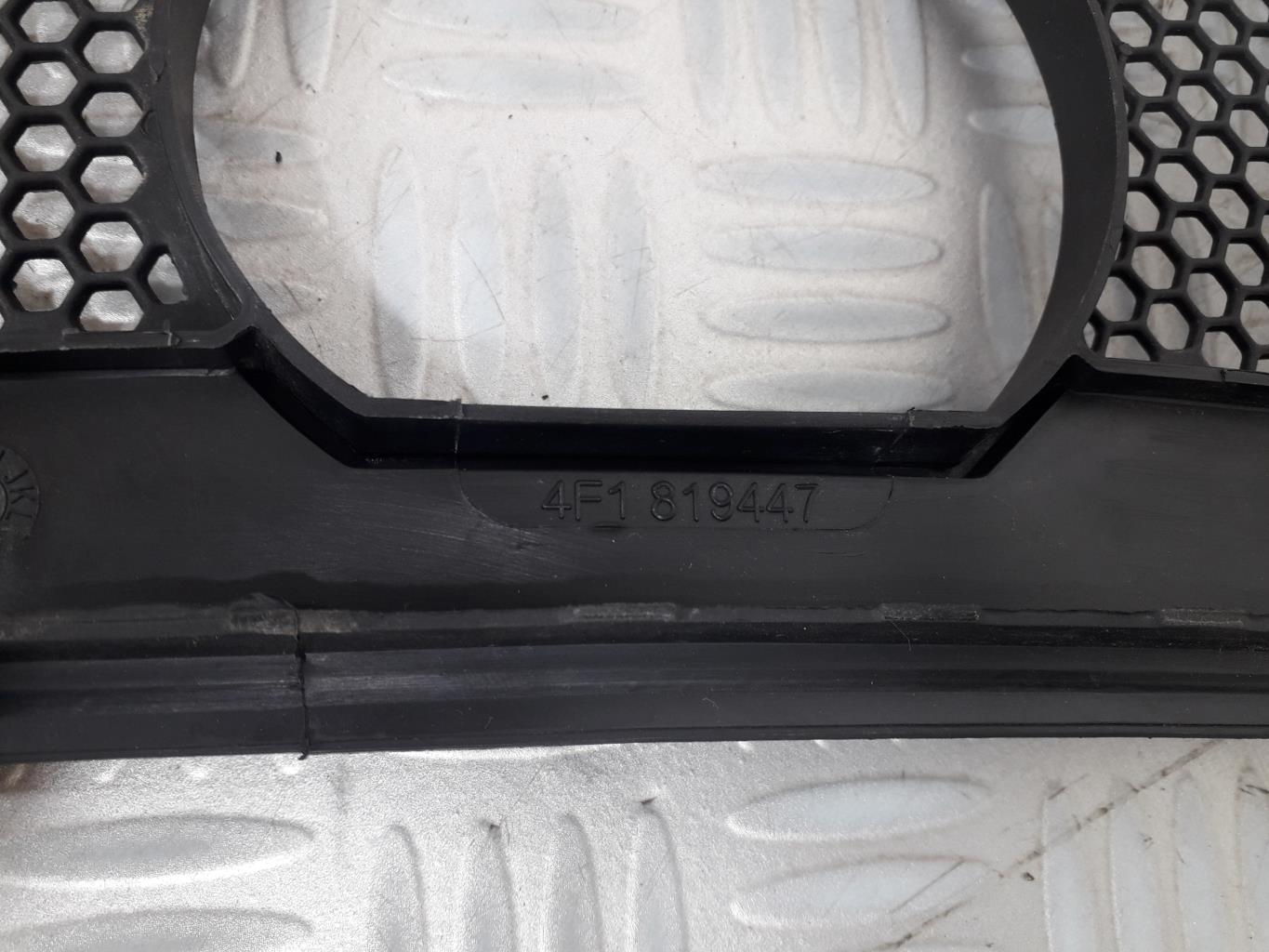 Baie de pare brise AUDI A6 3 PHASE 1 Diesel - 1