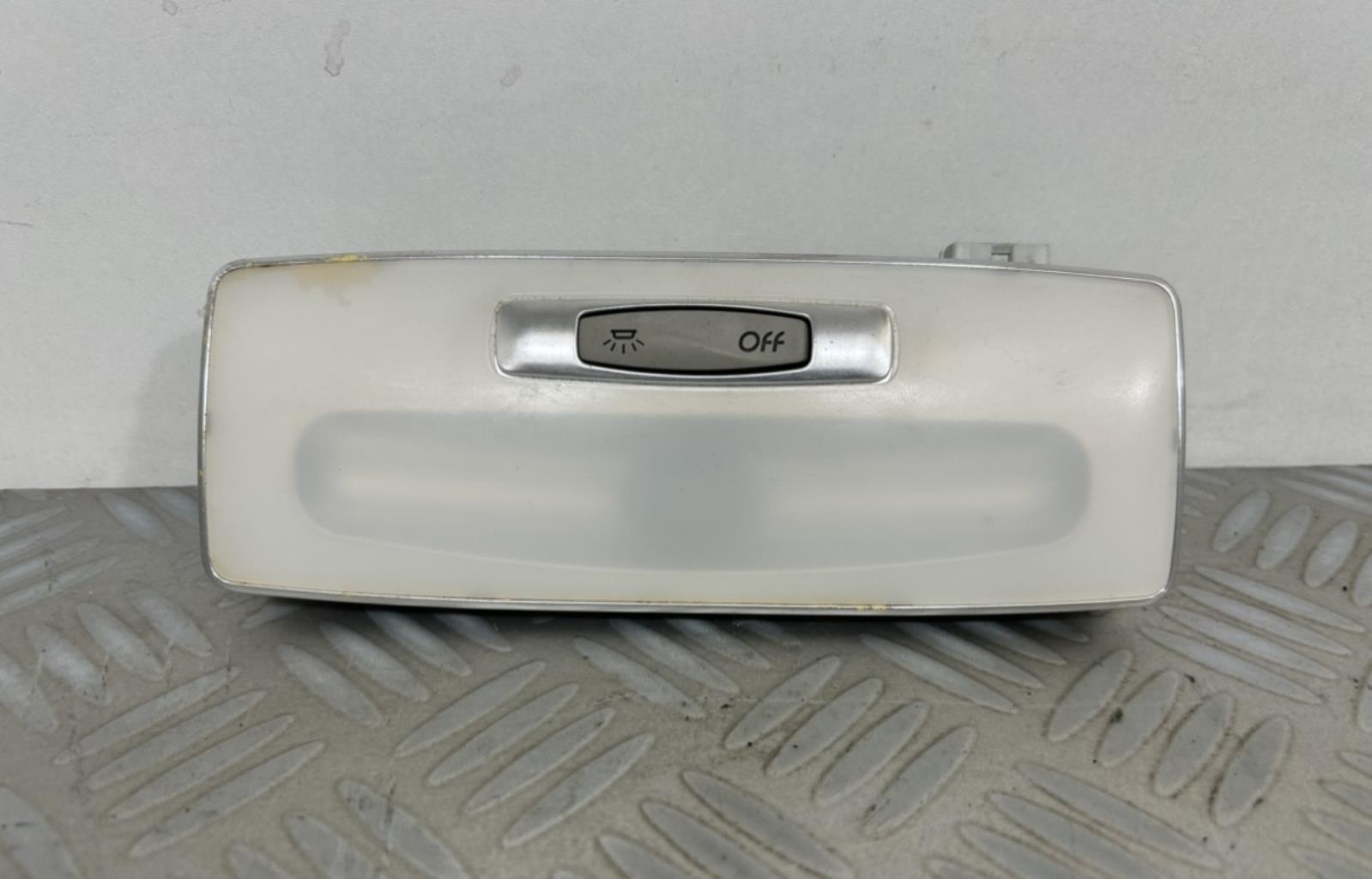 Eclairage de plafonnier RENAULT LAGUNA 3 PHASE 1 Diesel - 1