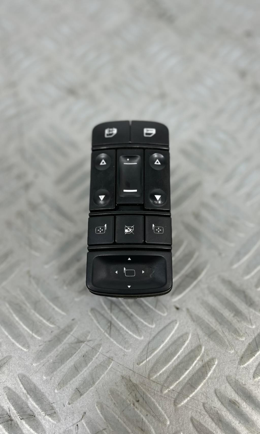 Bouton/Interrupteur OPEL VECTRA C PHASE 1 Diesel - 1