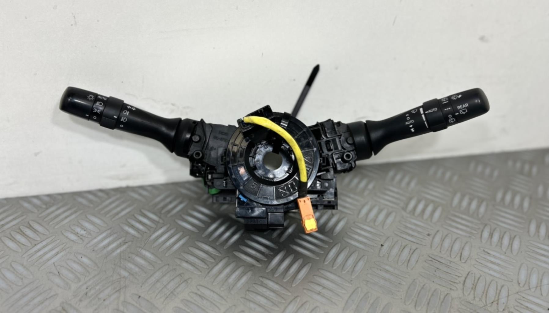 Devio guida completo con contatto spiralato TOYOTA VERSO-S PHASE 2  - 1