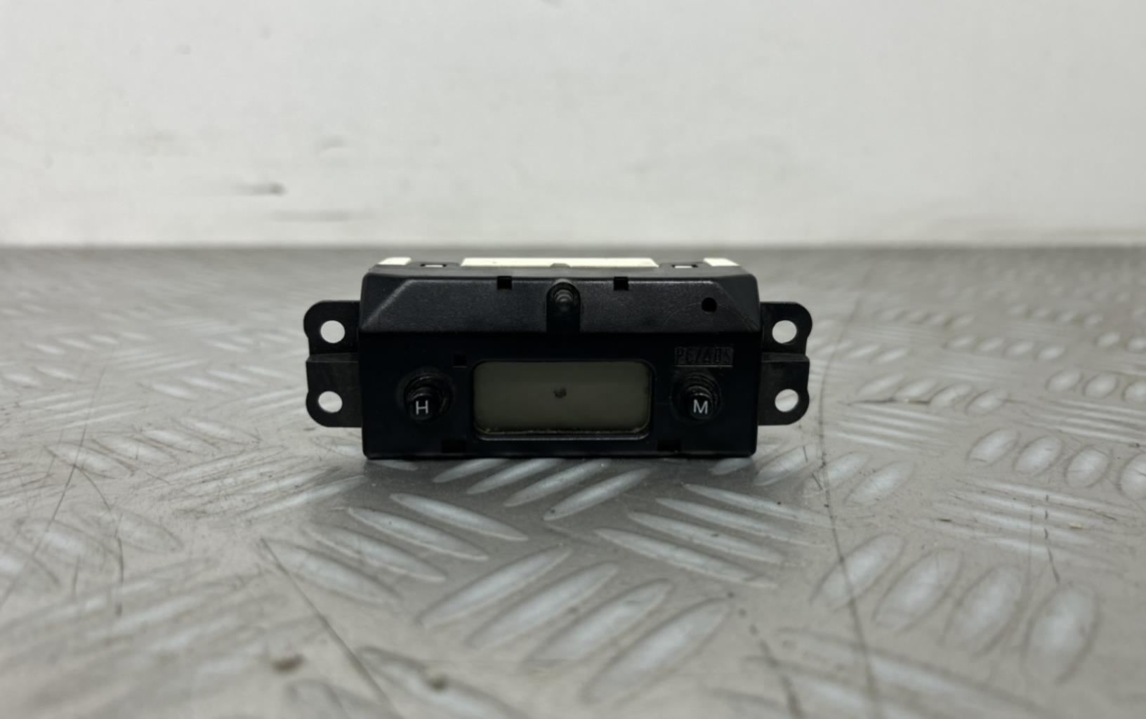Horloge FORD FOCUS 1 Essence - 1