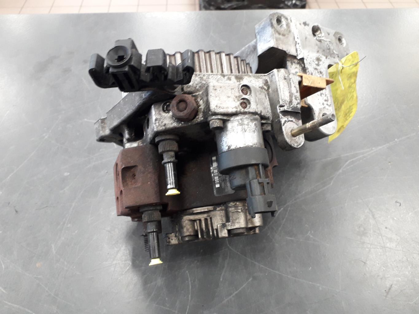 Pompe à injection RENAULT ESPACE 4 PHASE 1 Diesel - 1