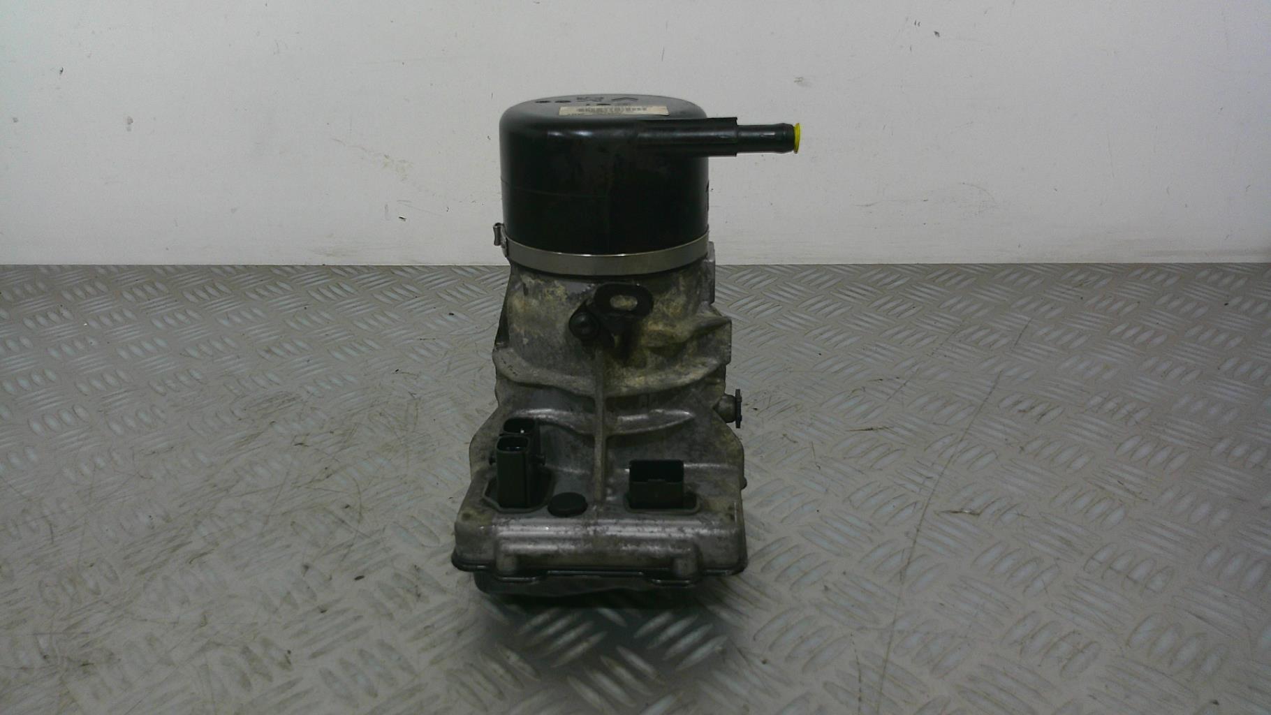 Pompe de direction CITROEN C5 2 Diesel - 1