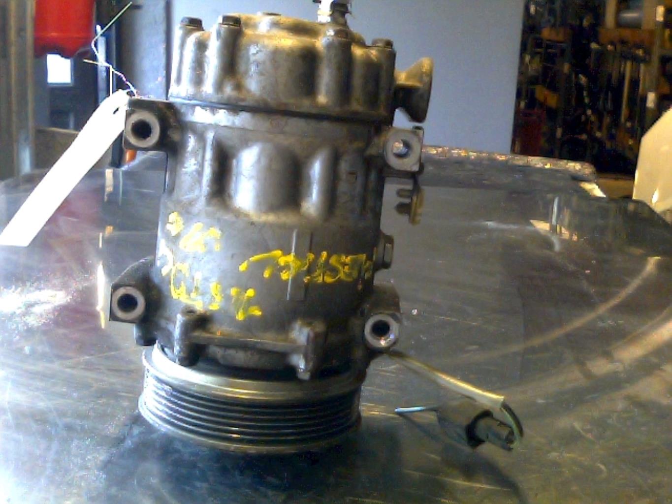 Compresseur clim FORD FIESTA 5 Diesel - 1