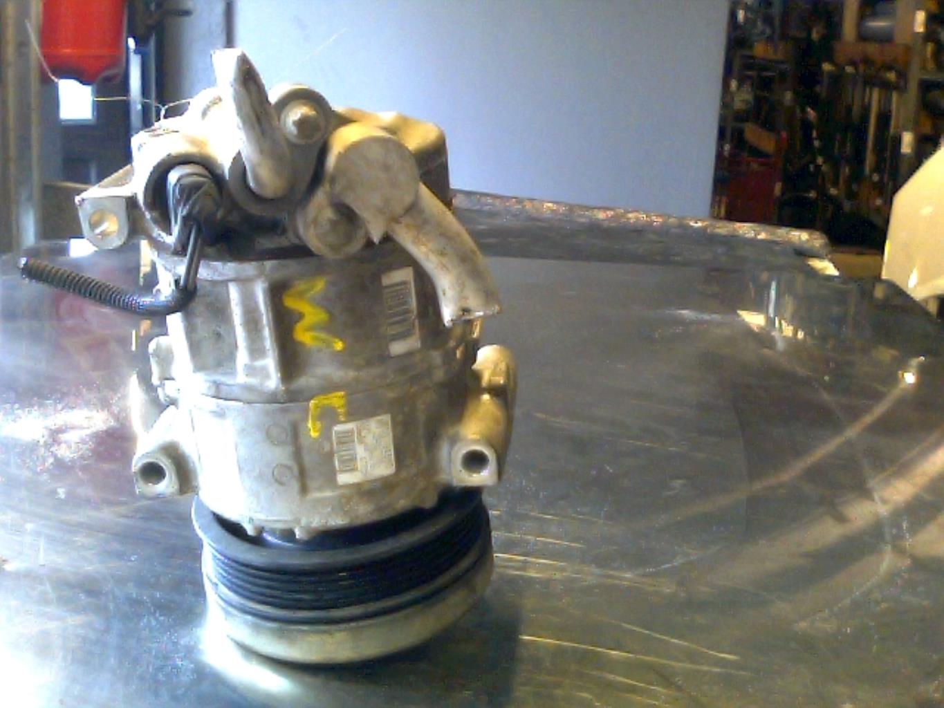Compresseur clim FIAT GRANDE PUNTO Essence - 1