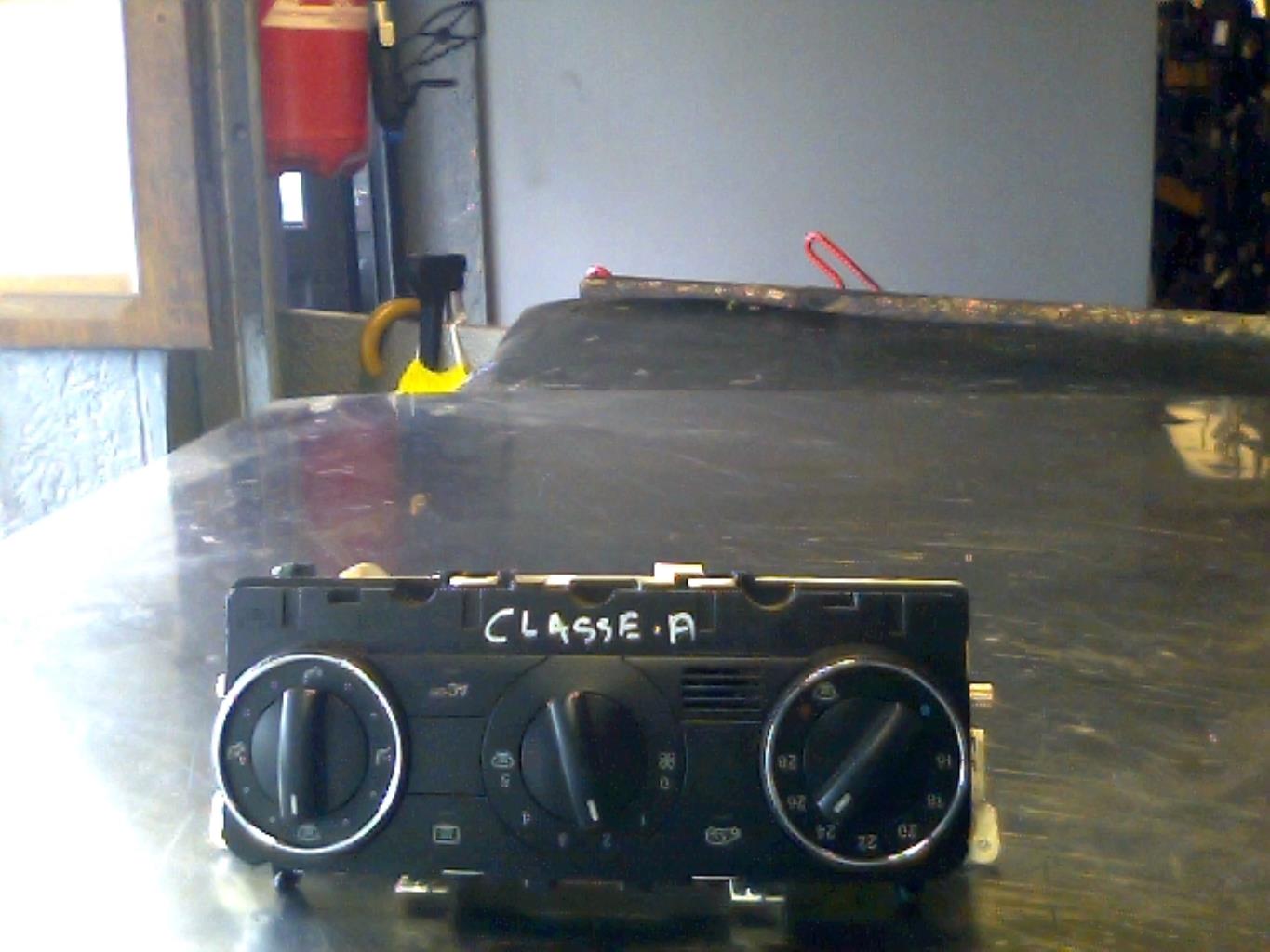 Commande chauffage MERCEDES CLASSE A 169  - 1