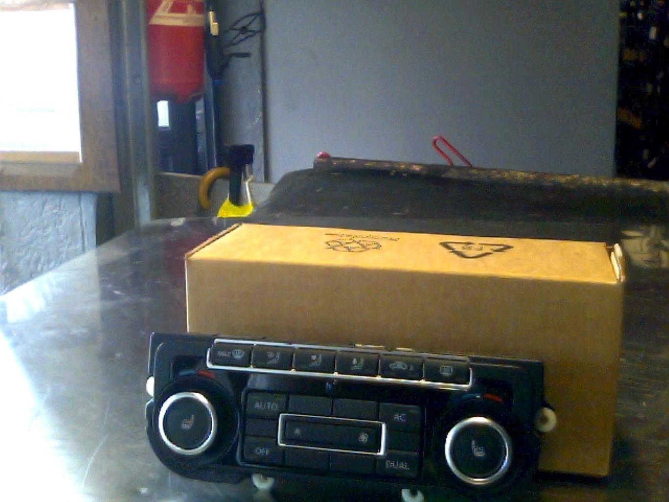 Commande chauffage VOLKSWAGEN GOLF 6  - 1