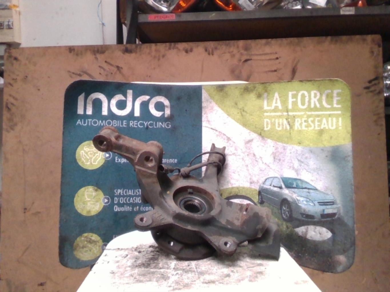 Moyeu avant droit RENAULT LAGUNA 3 PHASE 1 BREAK Diesel - 1