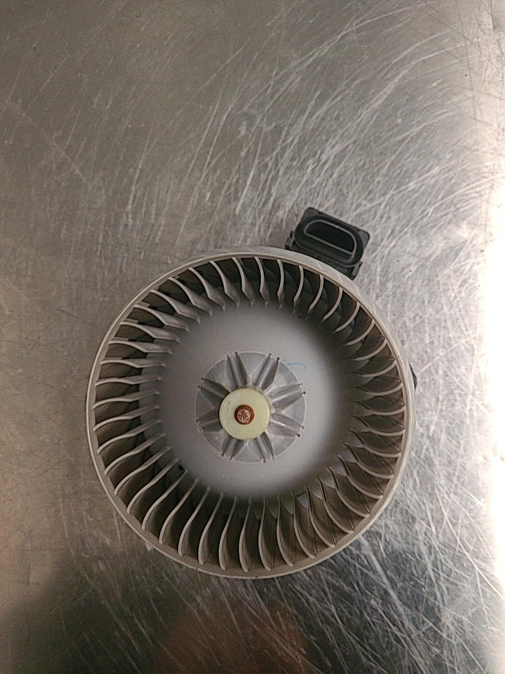 Pulseur d'air SUZUKI SWIFT 3 Essence - 1