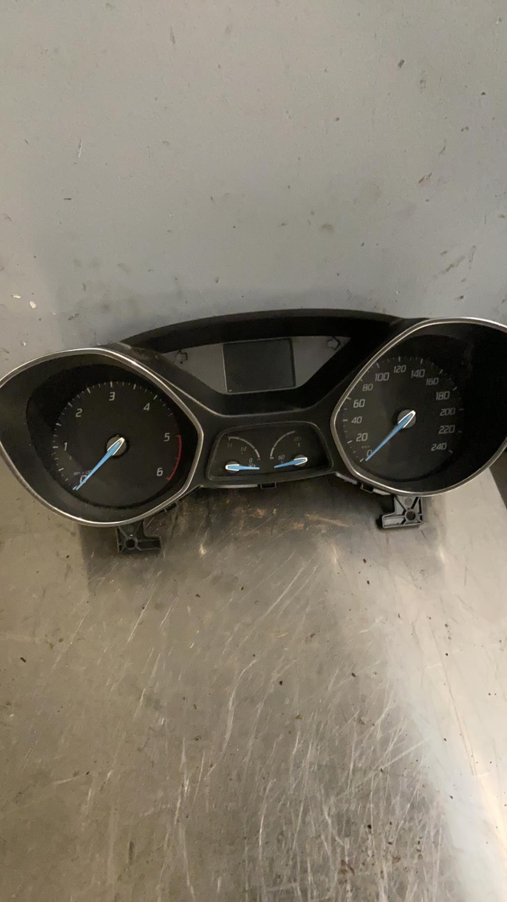 Compteur FORD FOCUS 3 PHASE 1 Diesel - 1