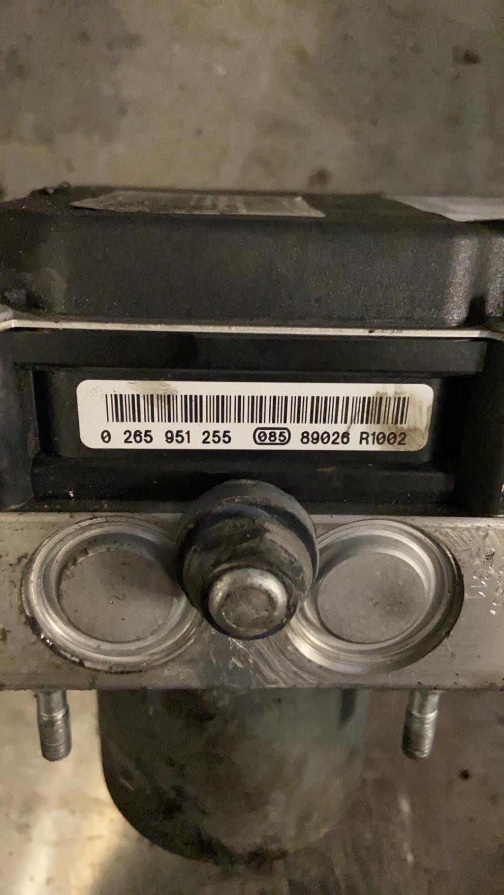 Bloc ABS (freins anti-blocage) CITROEN C5 2 Diesel - 1