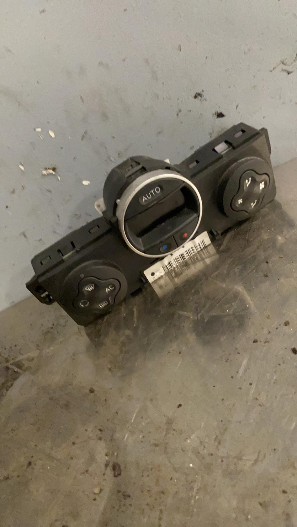 Commande chauffage RENAULT CLIO 3 PHASE 1 Diesel - 1