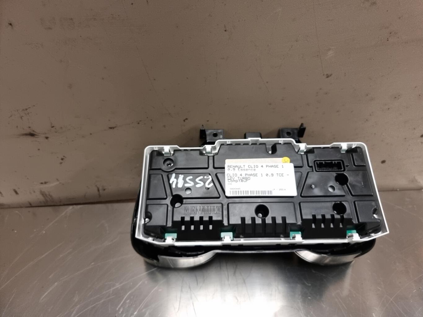 Compteur RENAULT CLIO 4 PHASE 1 Essence - 1