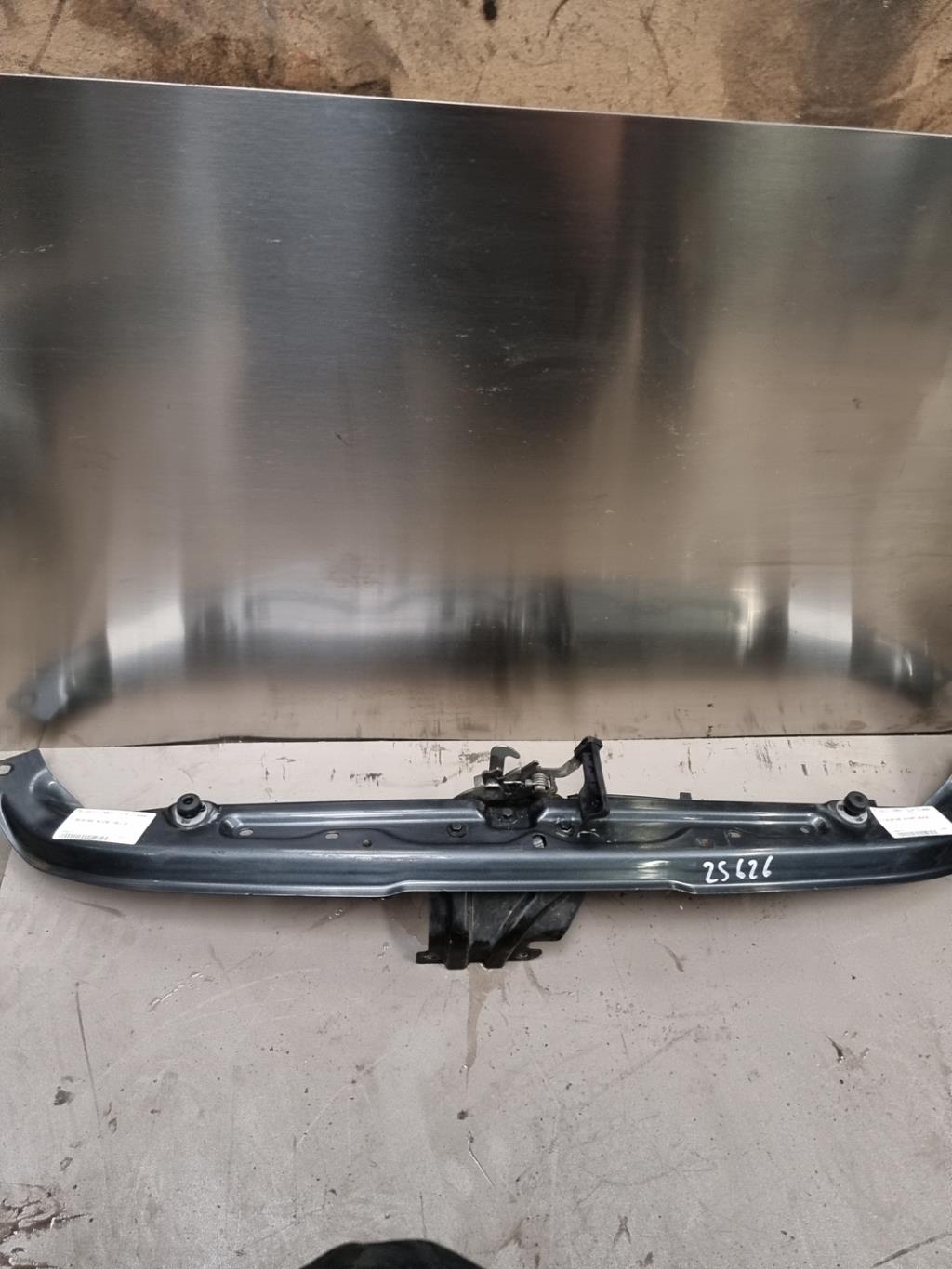 Traverse superieure PEUGEOT 206+ Diesel - 1