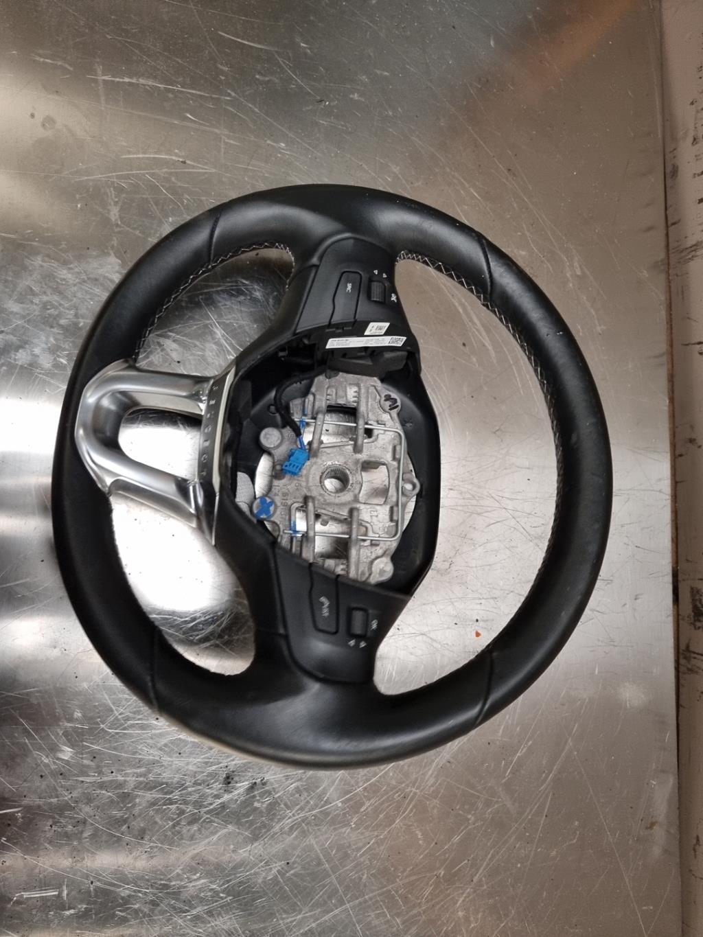 Volant PEUGEOT 2008 1 PHASE 2 Essence - 1