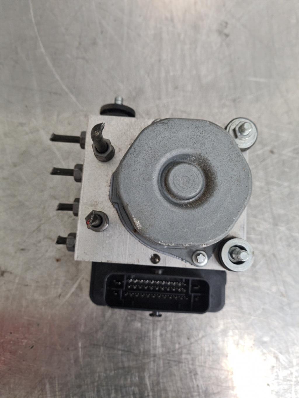 Bloc ABS (freins anti-blocage) RENAULT CLIO 4 PHASE 1 Essence - 1