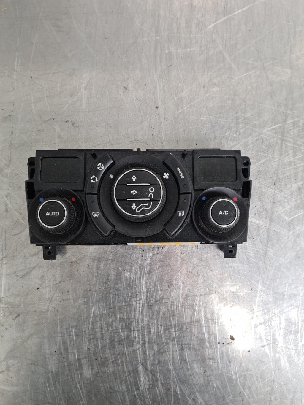 Commande chauffage PEUGEOT 3008 1 PHASE 1 Diesel - 1