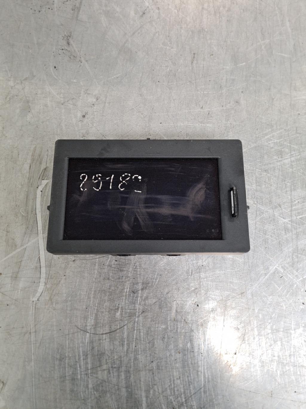 Ecran GPS RENAULT CLIO 3 PHASE 2 BREAK Diesel - 1