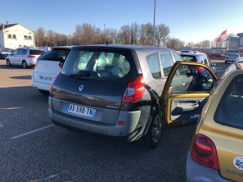 Boitier UCH RENAULT GRAND SCENIC 2 PHASE 1 Diesel - 1