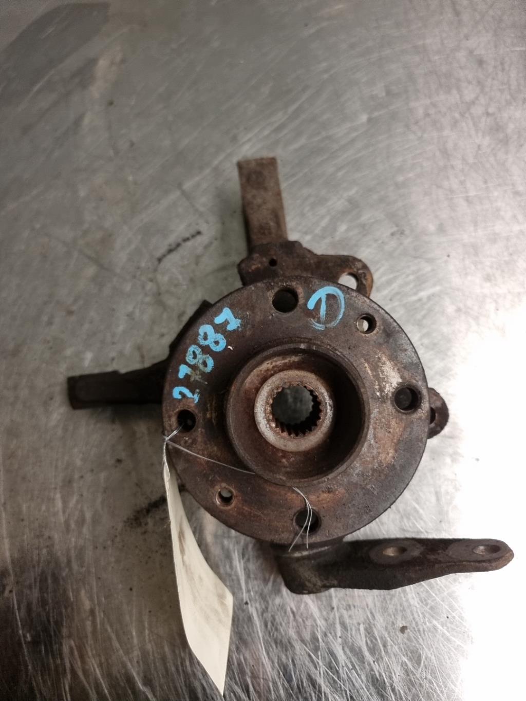 Moyeu avant droit RENAULT KANGOO 1 PHASE 2 Diesel - 1