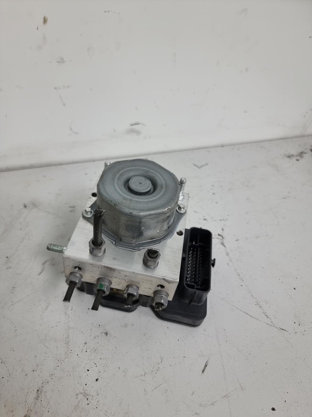 Bloc ABS (freins anti-blocage) RENAULT CLIO 4 PHASE 2 Diesel - 1