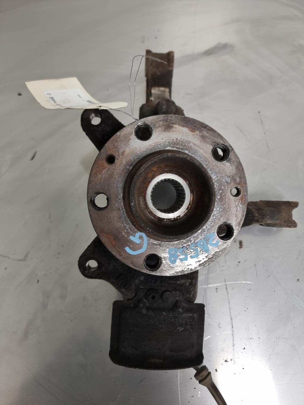 Moyeu avant gauche RENAULT LAGUNA 3 PHASE 2 Diesel - 1