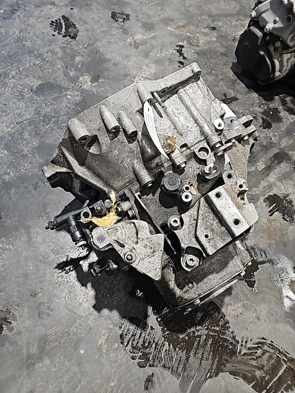 Boite de vitesses PEUGEOT 208 1 PHASE 1 Essence - 1