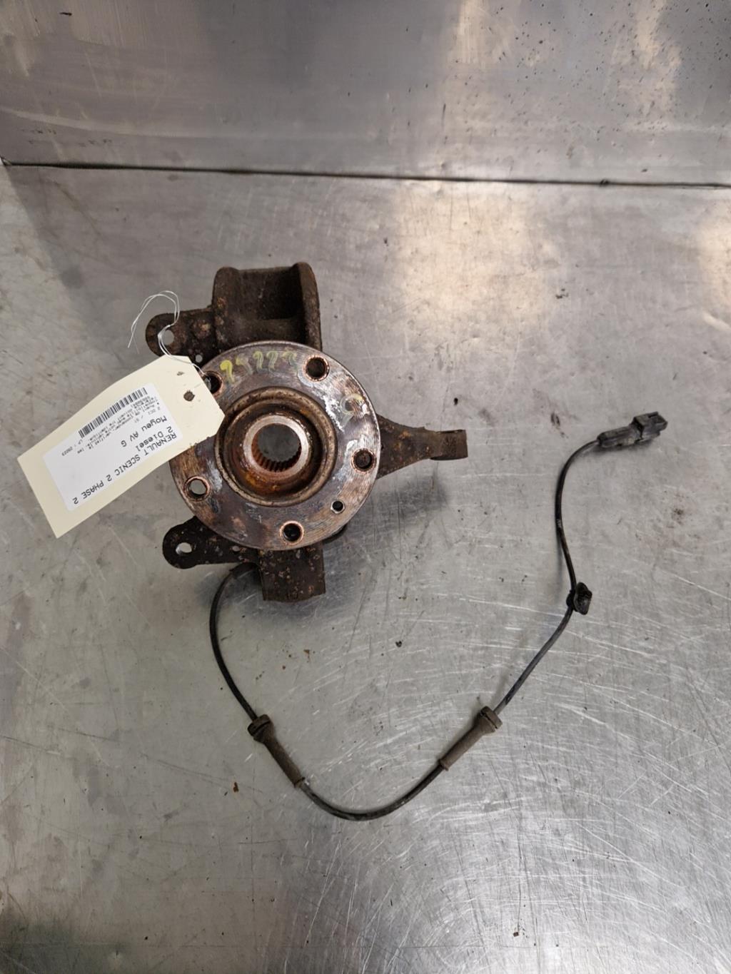 Moyeu avant gauche RENAULT SCENIC 2 PHASE 2 Diesel - 1