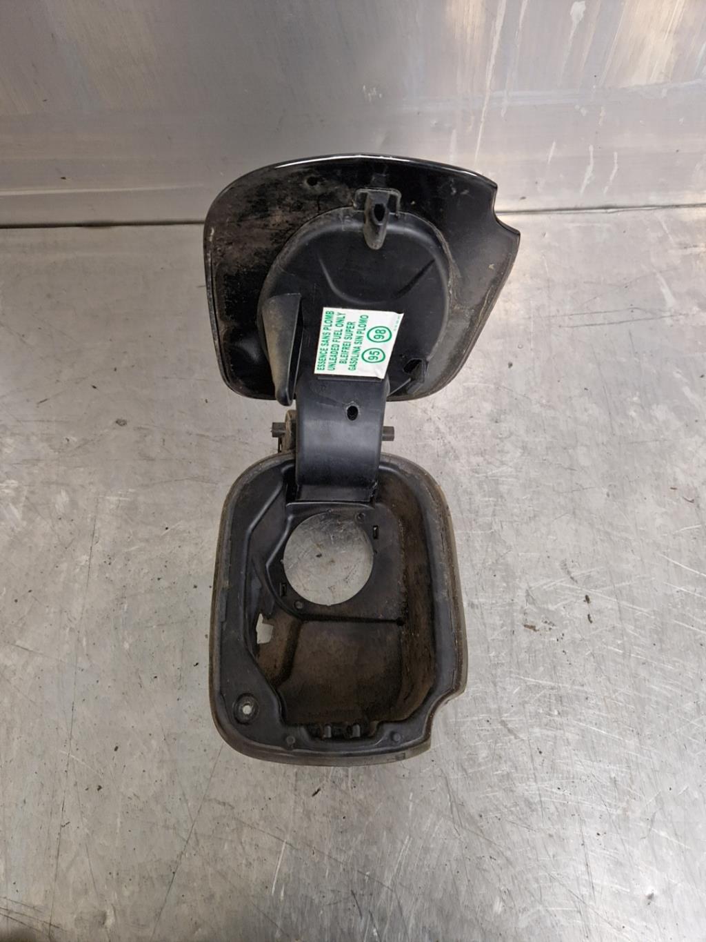 Trappe d'essence RENAULT CLIO 3 PHASE 2 Essence - 1